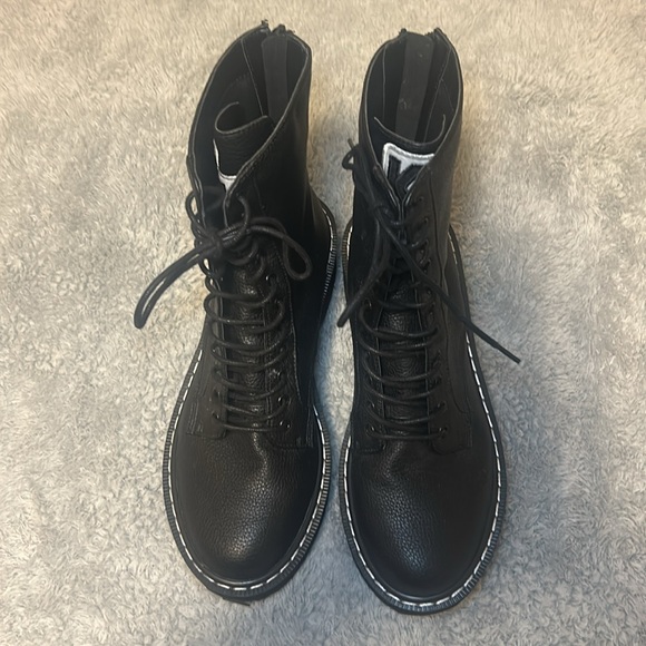 Like New!!Kendall & Kyle Women’s Hunt2 Combat Boots Black ,Size 7.5M - Picture 9 of 16